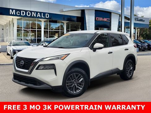 Used 2022 Nissan Rogue S image 1