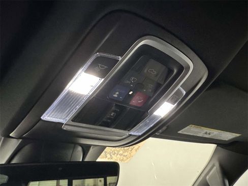 Used 2022 RAM 1500 Laramie w/ Sport Appearance Package image 24