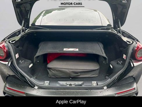 Used 2020 Ferrari Portofino RWD image 12