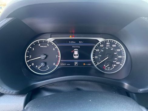 Used 2024 Nissan Sentra SV image 12