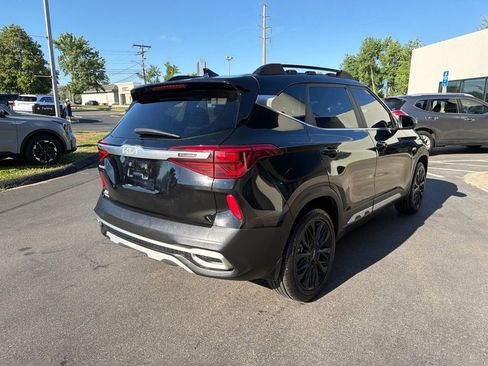 Certified 2022 Kia Seltos Nightfall Edition AWD/4WD image 8
