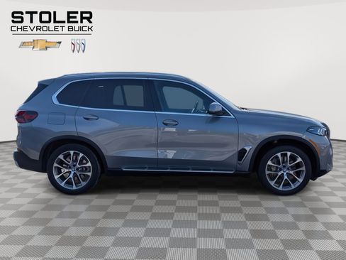 Used 2025 BMW X5 xDrive50e image 6