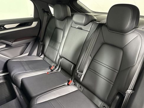 New 2026 Porsche Cayenne S image 21