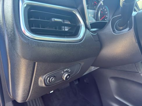 Used 2024 Chevrolet Equinox LT image 14