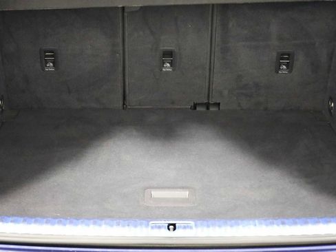 Certified 2025 Audi Q3 2.0T Premium w/ Convenience Package image 38