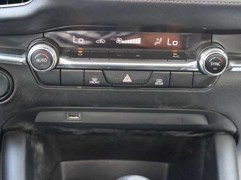 Used 2019 MAZDA MAZDA3 Sedan image 28