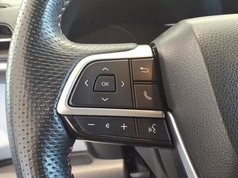 Used 2022 Toyota Sienna XSE image 16