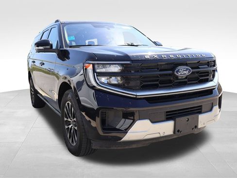 Used 2025 Ford Expedition Max Platinum AWD/4WD image 13