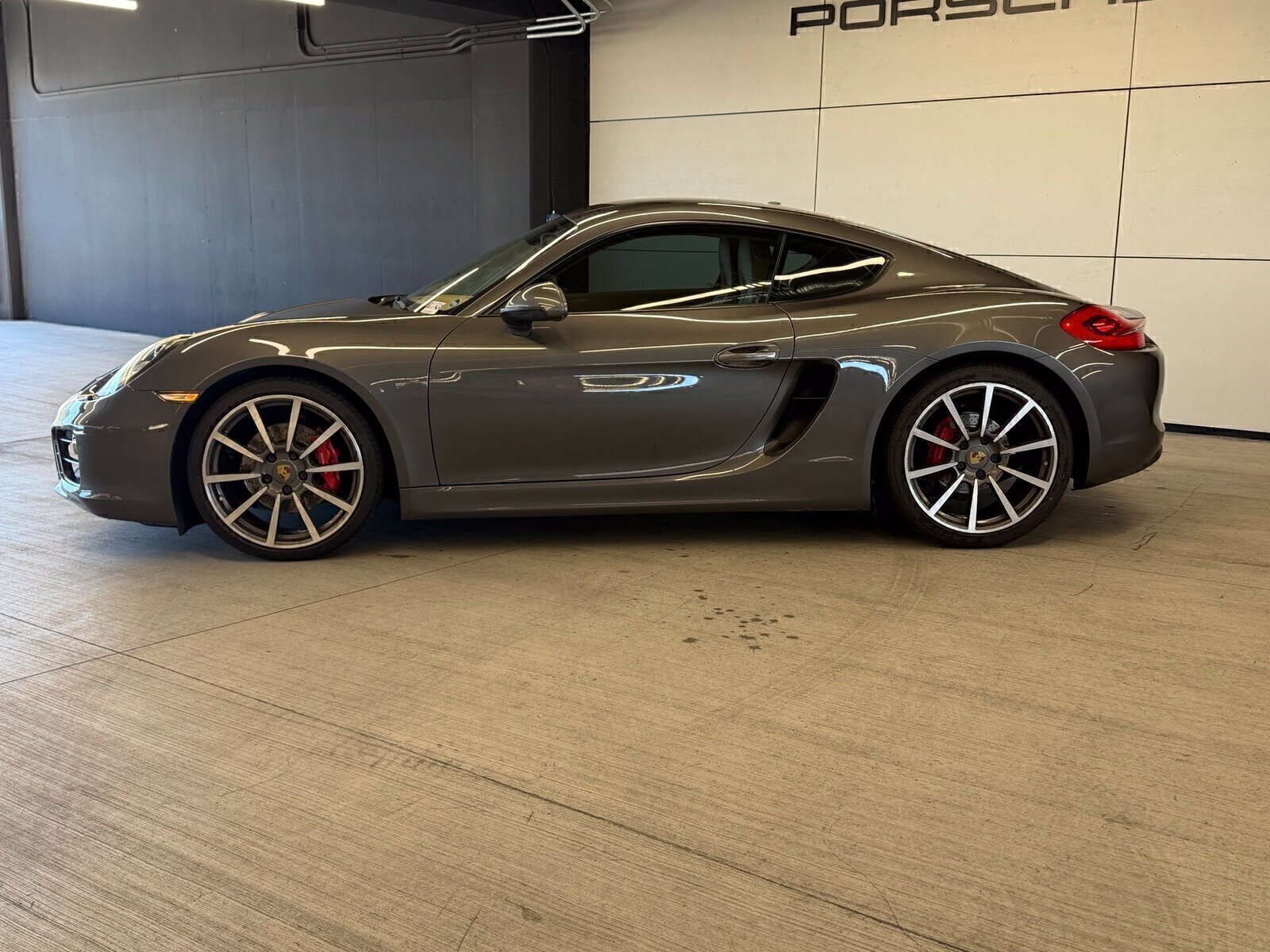 Used 2014 Porsche Cayman S RWD image 2