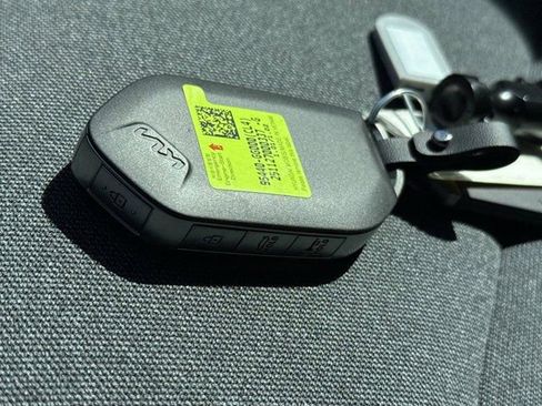 New 2026 Kia K4 FWD image 25