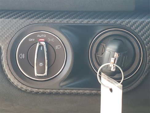 Used 2025 Porsche 718 Cayman GT4 RS image 32