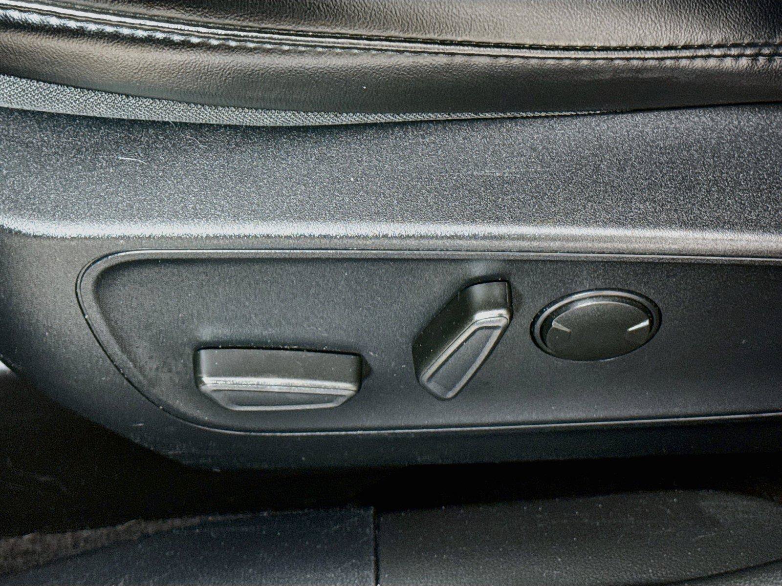 Used 2024 Ford Escape ST-Line AWD/4WD image 21