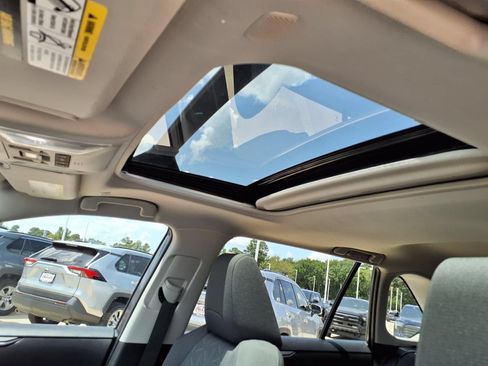 Certified 2025 Toyota RAV4 XLE w/ Convenience Package FWD image 13