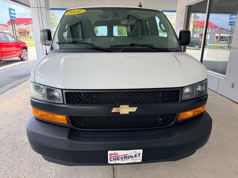 Used 2021 Chevrolet Express 2500 LS w/ Driver Convenience Package RWD image 3