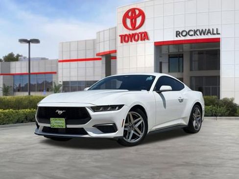 Used 2024 Ford Mustang Coupe RWD image 1