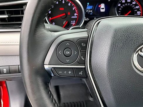 Used 2020 Toyota Camry XSE image 10