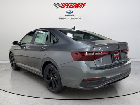 New 2026 Volkswagen Jetta SE FWD image 7