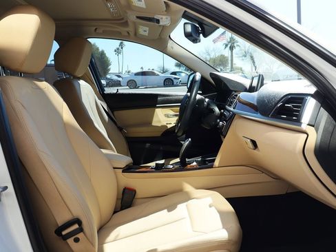 Used 2017 BMW 320i Sedan image 34