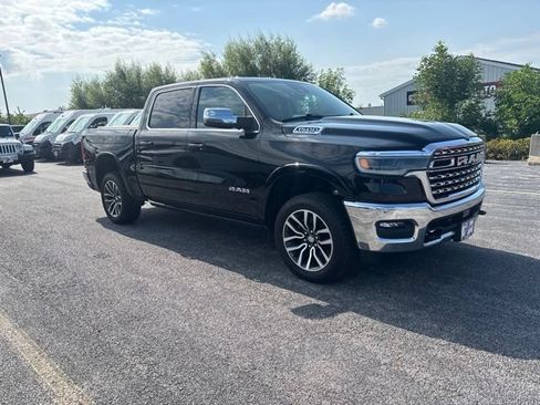 Used 2025 RAM 1500 Limited AWD/4WD image 2