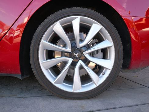 Used 2018 Tesla Model 3 Long Range image 40