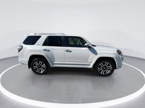 Used 2018 Toyota 4Runner Limited image 9