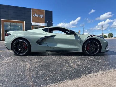 Used 2024 Chevrolet Corvette Stingray Preferred Cpe w/ 2LT image 5