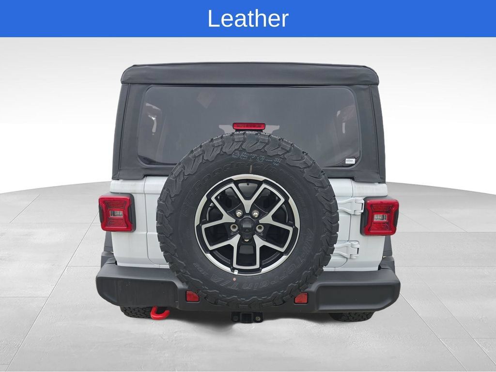 Used 2026 Jeep Wrangler Unlimited Rubicon AWD/4WD image 8