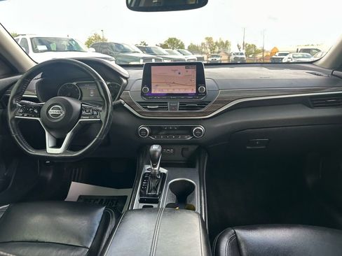 Used 2019 Nissan Altima 2.5 Platinum AWD/4WD image 25
