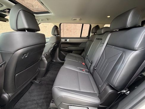 Used 2025 Hyundai Santa Fe XRT image 15