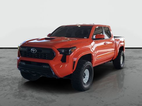 Used 2024 Toyota Tacoma TRD Sport RWD image 4