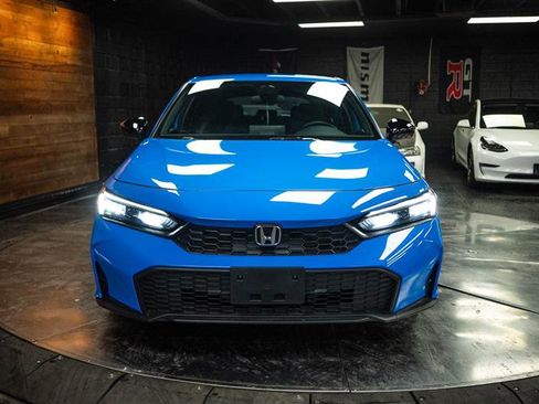 Used 2025 Honda Civic Sport image 4