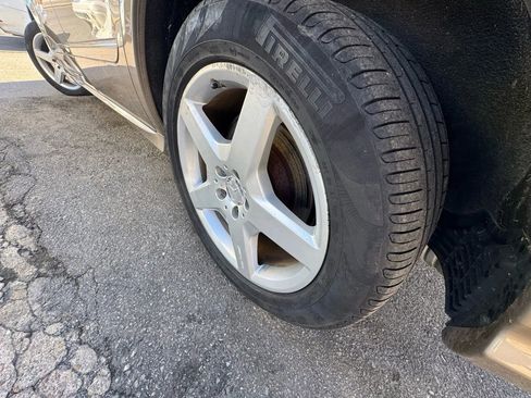 Used 2010 Mercedes-Benz R 350 4MATIC image 35