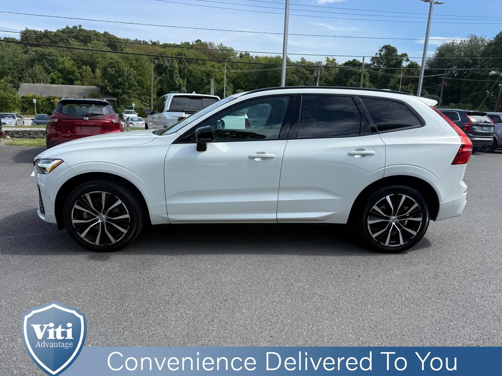 Certified 2024 Volvo XC60 B5 Plus w/ Protection Package Premier AWD/4WD image 5