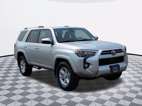 Used 2021 Toyota 4Runner SR5 RWD image 7