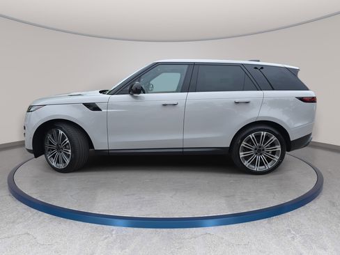 New 2026 Land Rover Range Rover Sport SE AWD/4WD image 8