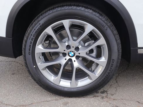 New 2026 BMW X5 xDrive40i w/ Climate Comfort Package image 45