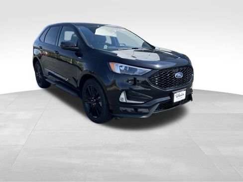 Used 2023 Ford Edge ST-Line w/ Class II Trailer Tow Package AWD/4WD image 3