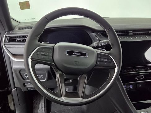 New 2026 Jeep Grand Cherokee Limited AWD/4WD image 15