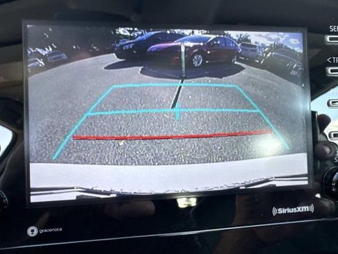 Used 2023 Toyota Camry SE image 29