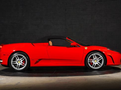 Used 2005 Ferrari F430 Spider RWD image 2
