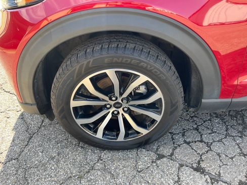 Used 2022 Ford Explorer ST w/ ST Appearance Package AWD/4WD image 9