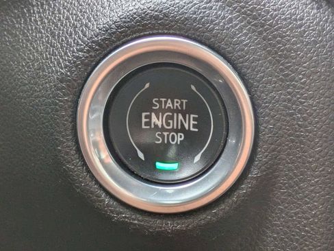 Used 2021 Chevrolet Silverado 1500 High Country image 33