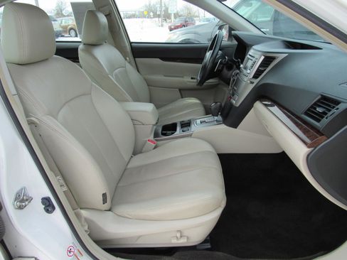 Used 2014 Subaru Legacy 2.5i Limited w/ Moonroof Package image 7