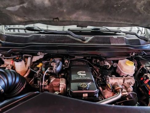 Used 2019 RAM 3500 Laramie image 7