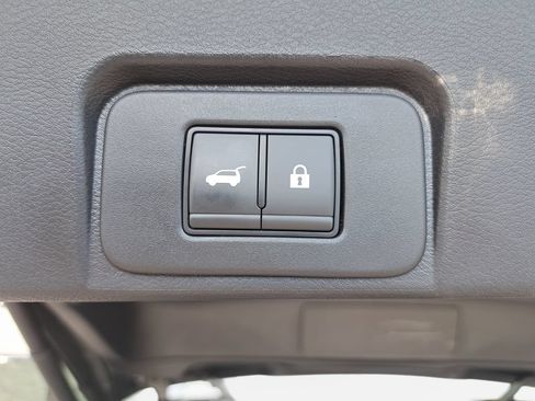 Used 2026 Nissan Rogue SV w/ Cold Weather Package AWD/4WD image 13