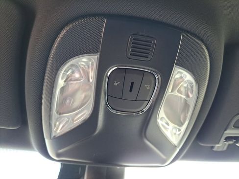 New 2026 Jeep Compass Latitude image 23