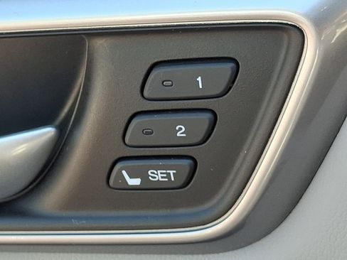 Certified 2020 Honda CR-V Touring image 30