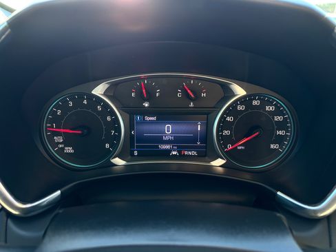 Used 2021 Chevrolet Equinox LT image 14