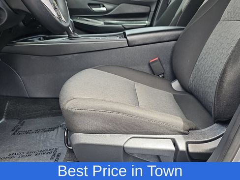 Used 2026 Nissan Sentra SV w/ Floor Mat Package FWD image 29