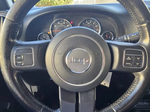 Used 2016 Jeep Wrangler Sport w/ Quick Order Package 24S AWD/4WD image 27
